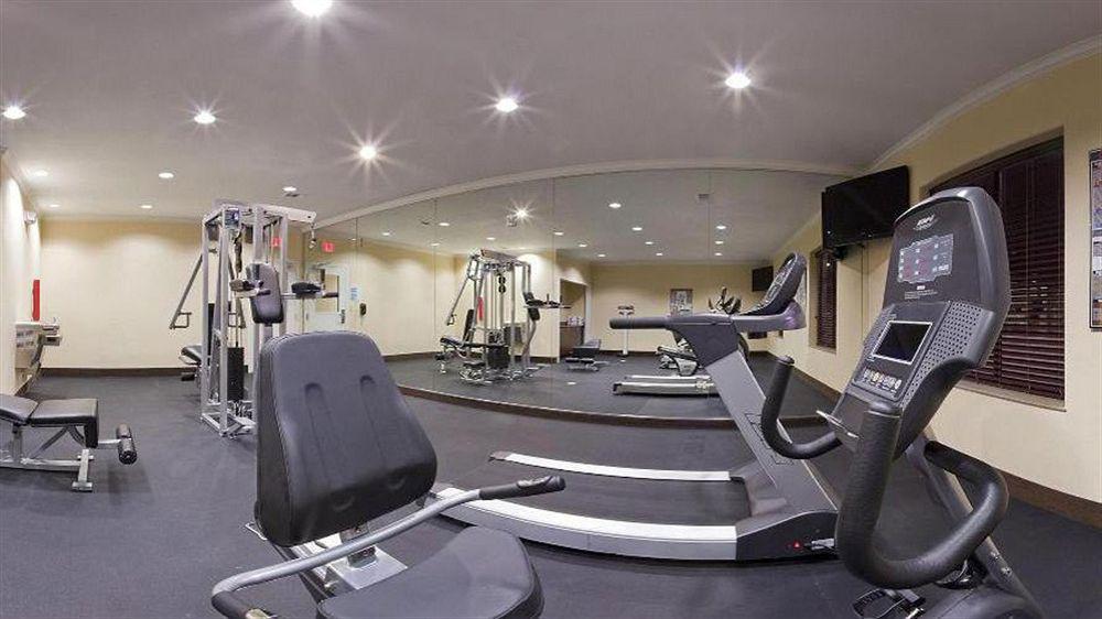 Holiday Inn Express Hotel And Suites Katy By Ihg Bagian luar foto