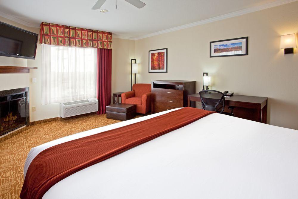 Holiday Inn Express Hotel And Suites Katy By Ihg Bagian luar foto