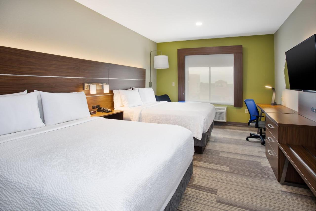 Holiday Inn Express Hotel And Suites Katy By Ihg Bagian luar foto
