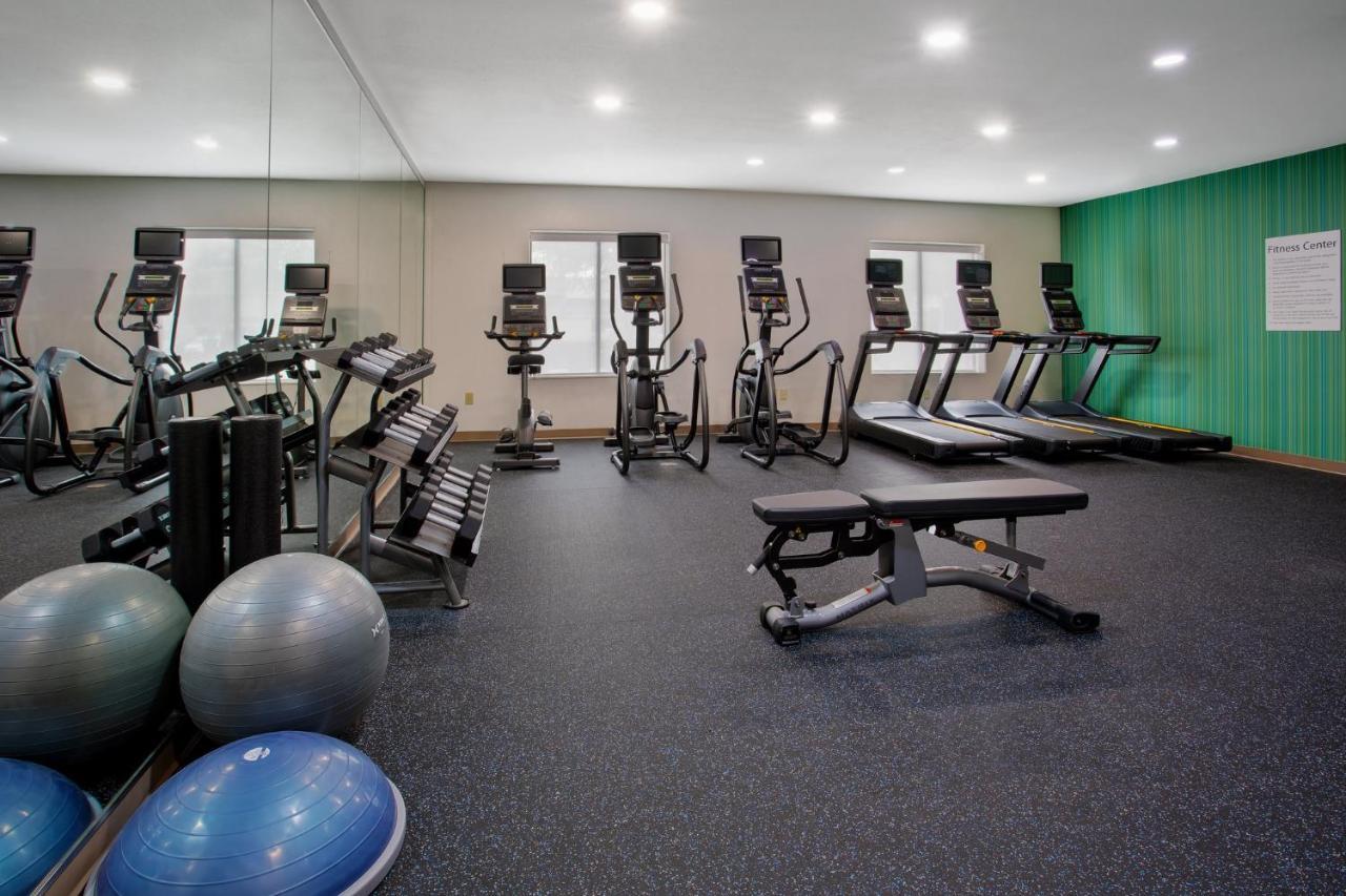 Holiday Inn Express Hotel And Suites Katy By Ihg Bagian luar foto