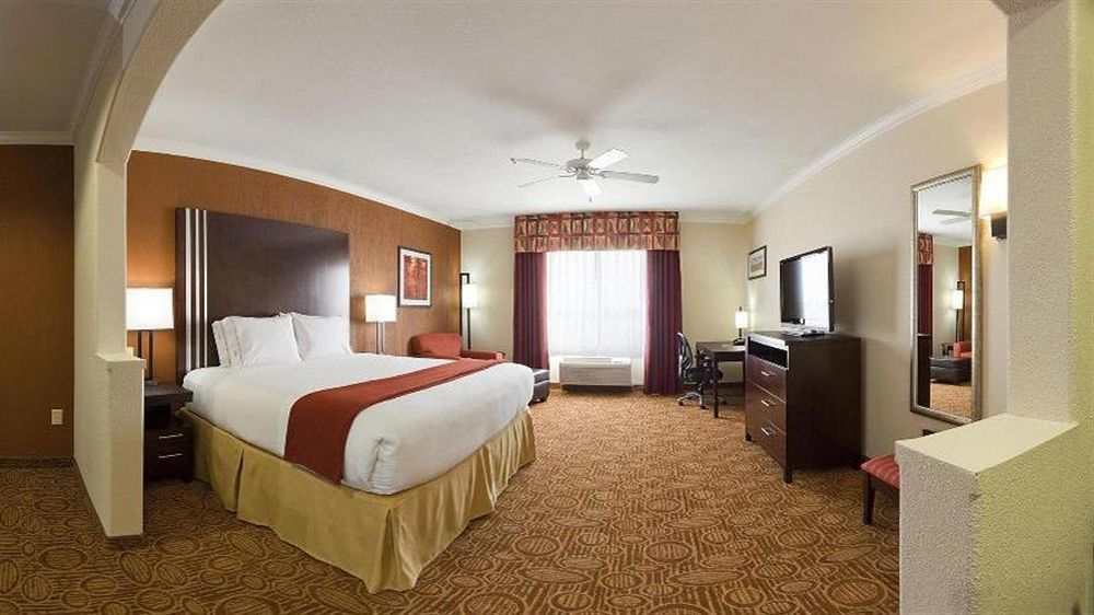 Holiday Inn Express Hotel And Suites Katy By Ihg Bagian luar foto